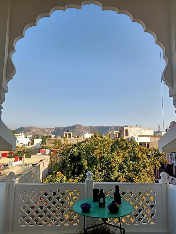 فندق Hindupura Residency ساواي مادهوبور المظهر الخارجي الصورة