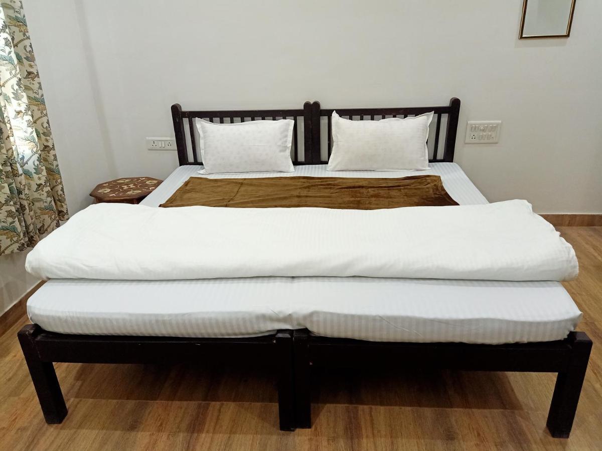فندق Hindupura Residency ساواي مادهوبور المظهر الخارجي الصورة