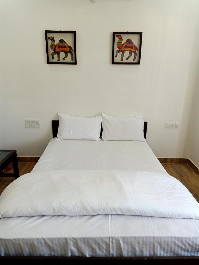 فندق Hindupura Residency ساواي مادهوبور المظهر الخارجي الصورة