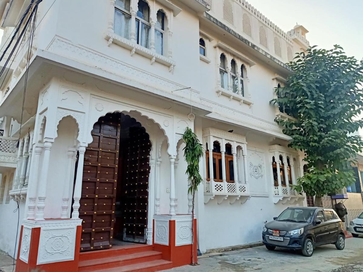 فندق Hindupura Residency ساواي مادهوبور المظهر الخارجي الصورة