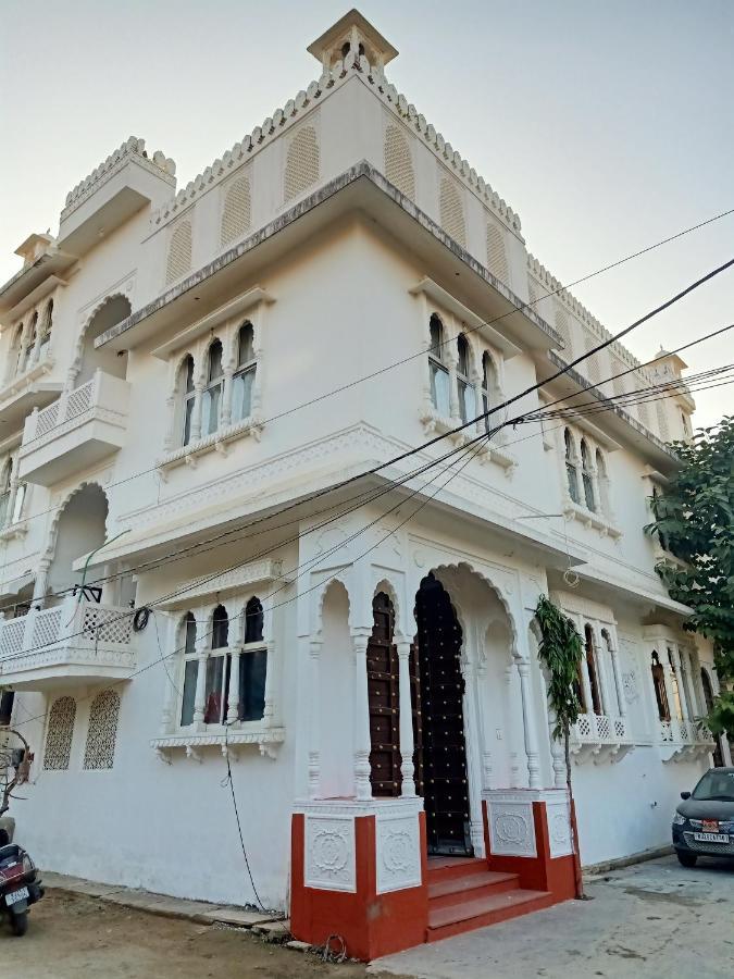 فندق Hindupura Residency ساواي مادهوبور المظهر الخارجي الصورة