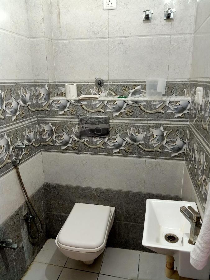 فندق Hindupura Residency ساواي مادهوبور المظهر الخارجي الصورة