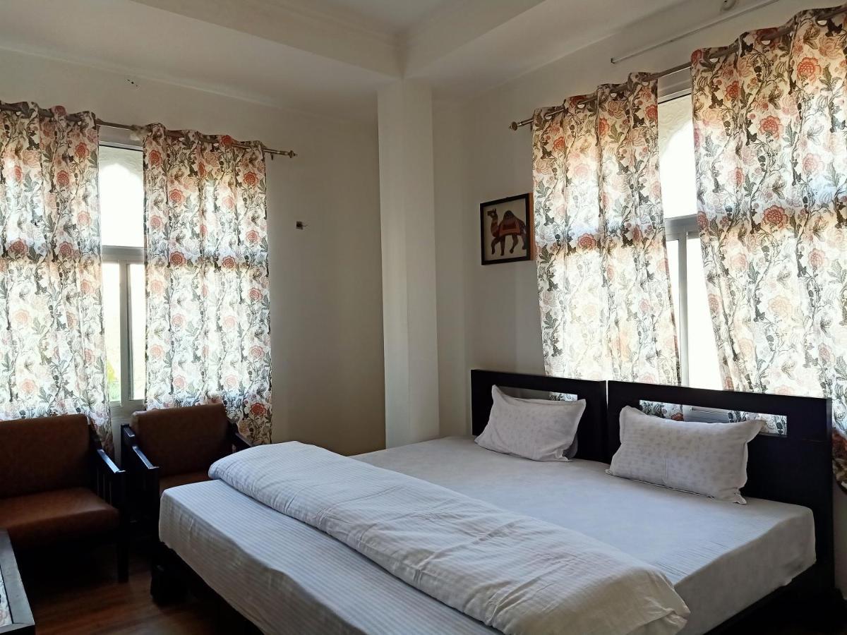 فندق Hindupura Residency ساواي مادهوبور المظهر الخارجي الصورة