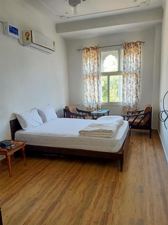 فندق Hindupura Residency ساواي مادهوبور المظهر الخارجي الصورة